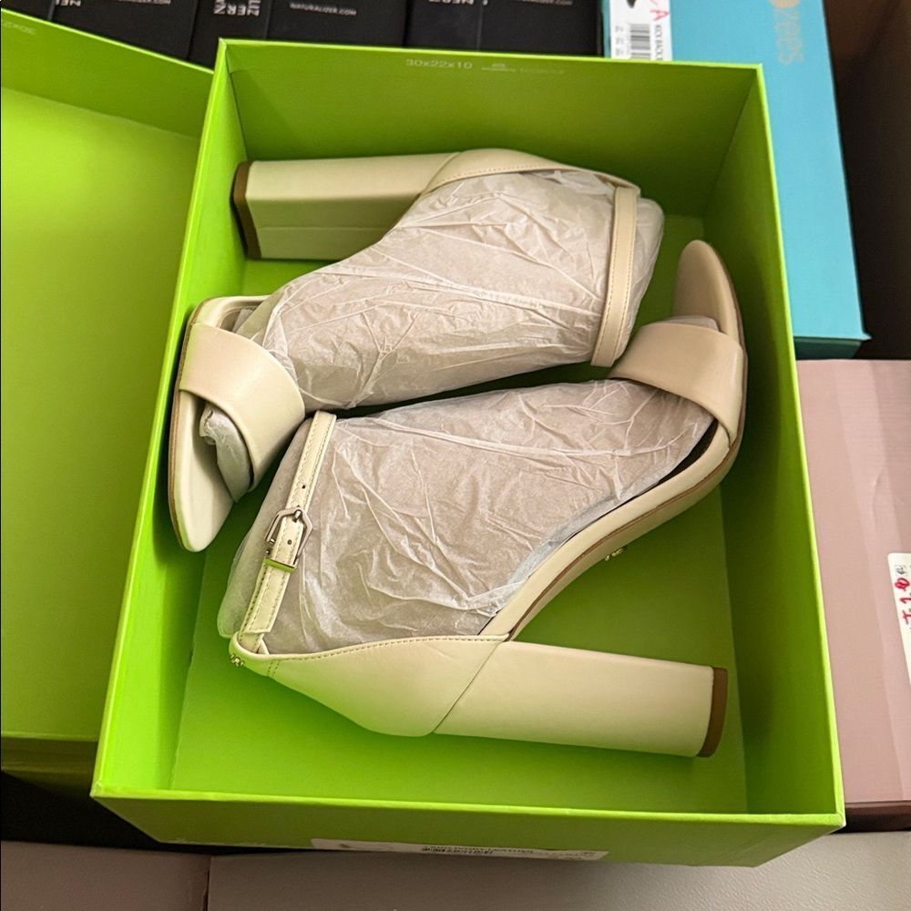 Sam Edelman Yaro Block Heel Sandal - Picture 2 of 14